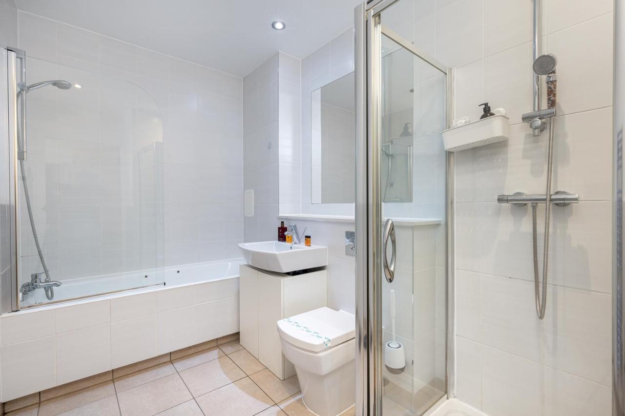 D8 - Canal View Apartment Londen Buitenkant foto