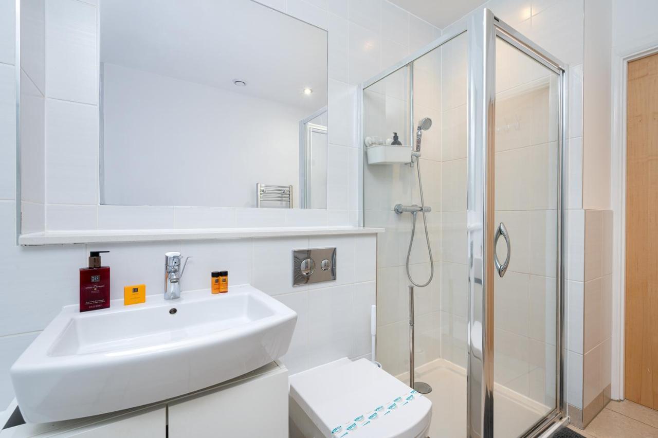 D8 - Canal View Apartment Londen Buitenkant foto